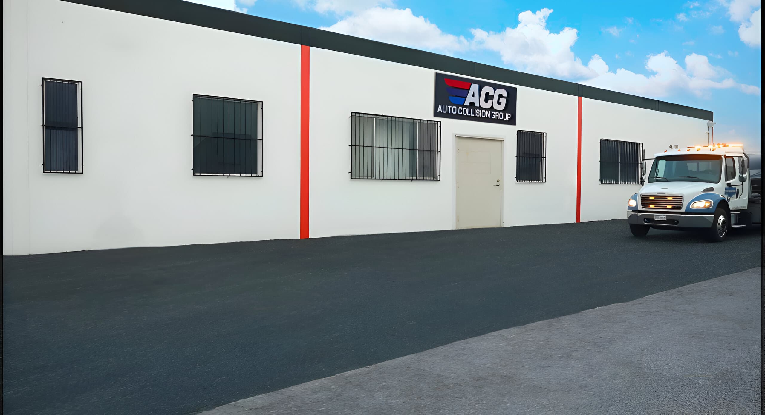 Exterior del taller certificado de Auto Collision Group en Gardena II